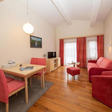 Arabella Golf- Und Ski-Appartement Zell am See Bagian luar foto