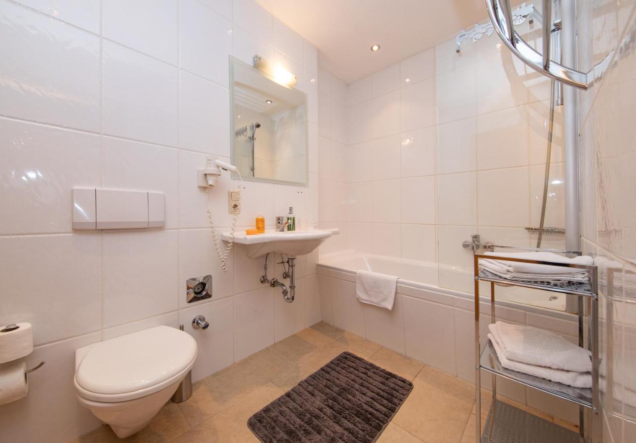 Arabella Golf- Und Ski-Appartement Zell am See Bagian luar foto